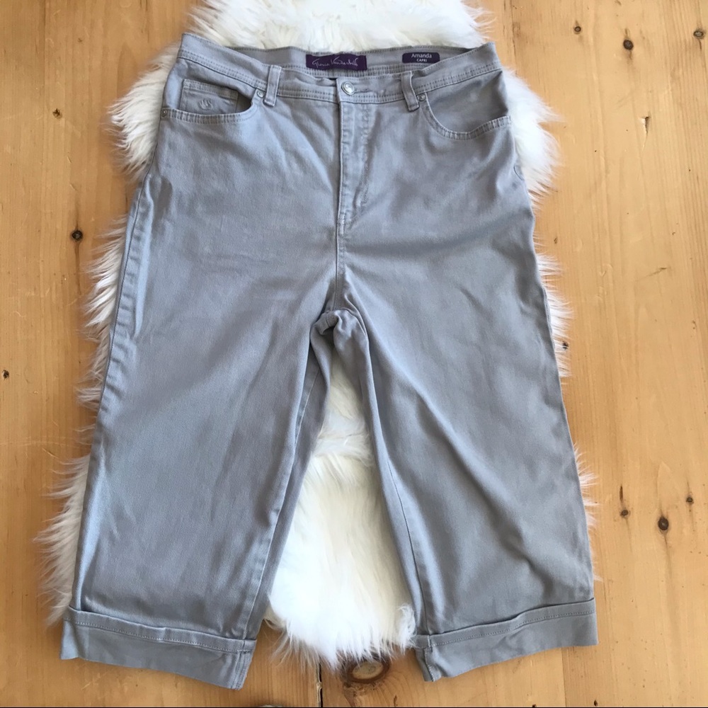 Gloria Vanderbilt Amanda cuffed gray Capri pants